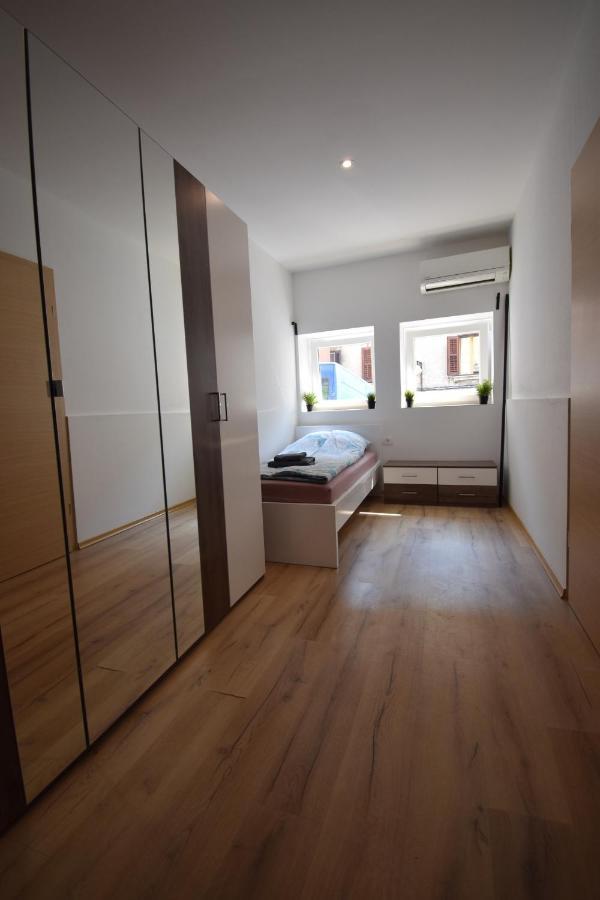 Apartment Core